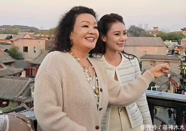 51配资网 马筱梅发声否认坐台！和神秘男性互动时间线曝光，张兰破防删评