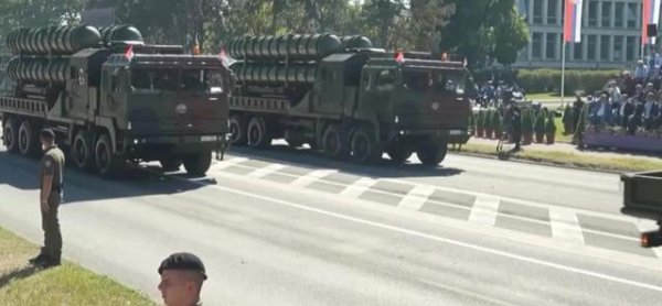 牛势策略 欧洲心脏地带，出现中国“红旗”身影，这步棋走的堪称绝杀